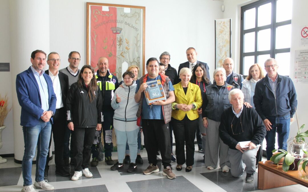 I Poliambulatori Il Sole consegnano 10 defibrillatori alla Città